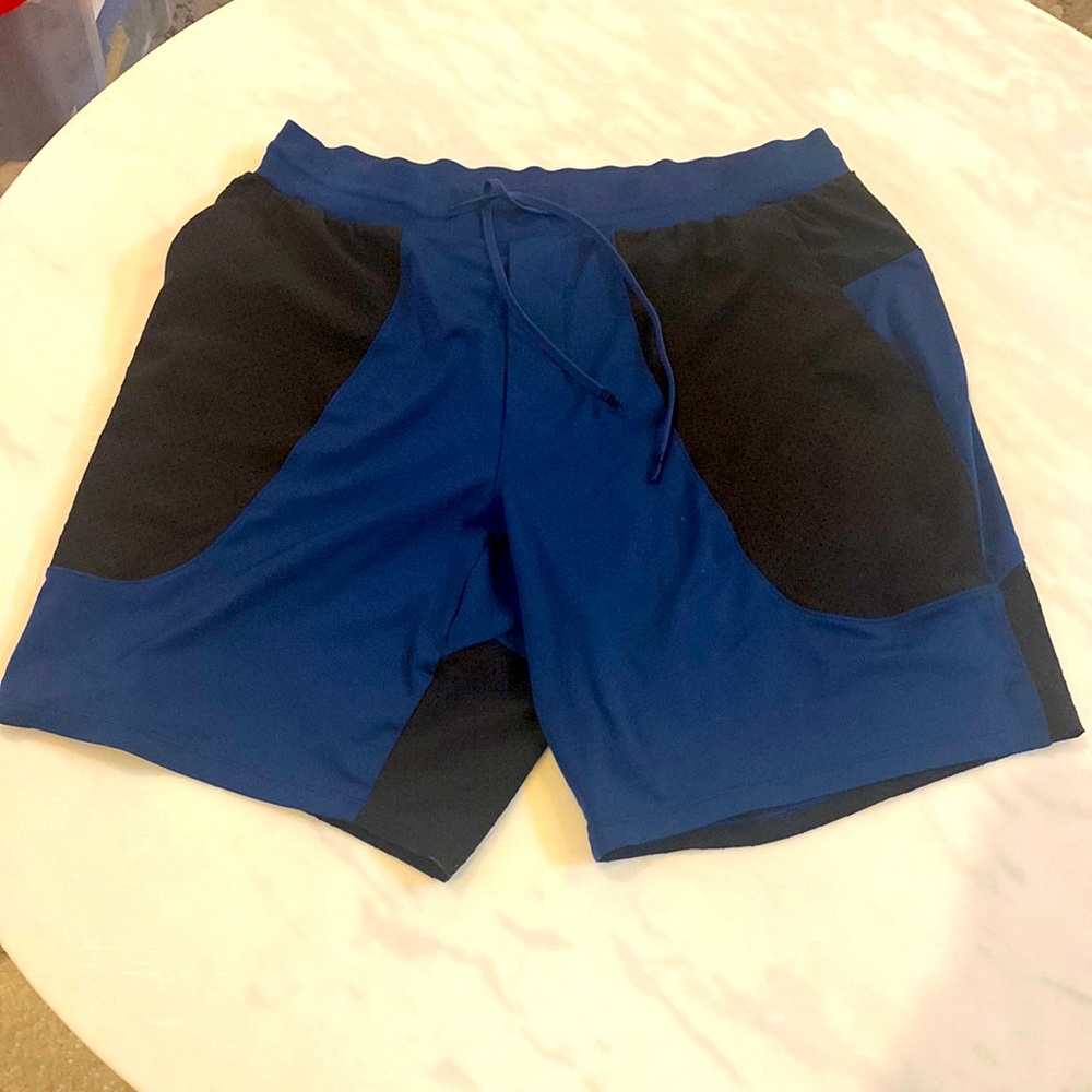 Lululemon Blue and black shorts